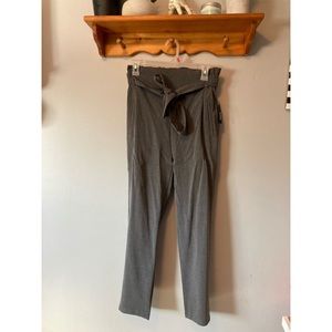Quarter-long office pants